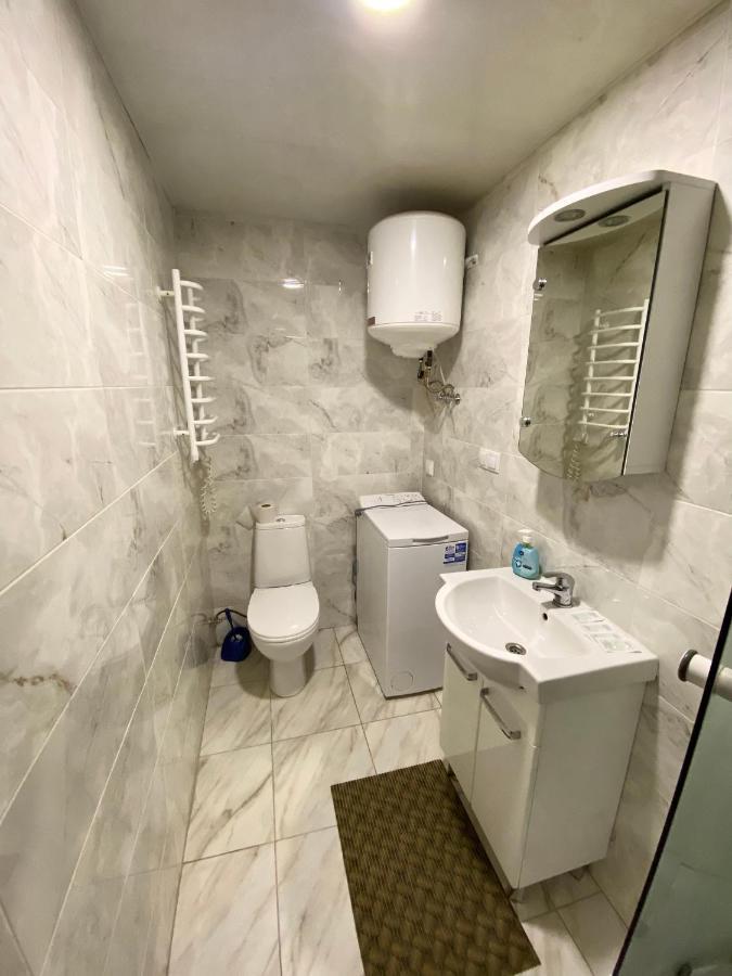 Bysmarthouse Aparthotel Kiev Exteriör bild